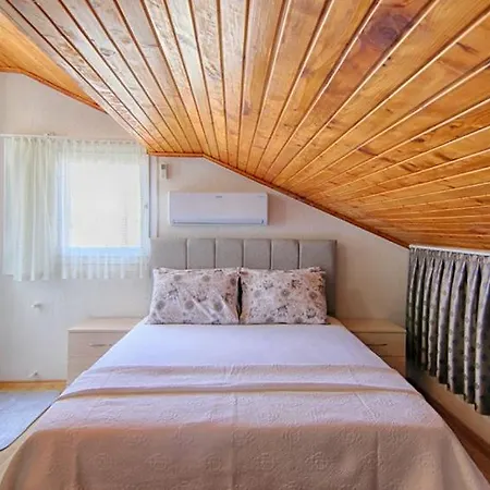 Center Cozy By Lookbookholiday Apartment *