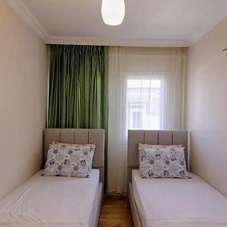 Apartment Center Cozy By Lookbookholiday *