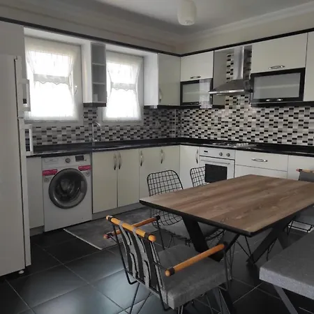 Center Cozy By Lookbookholiday Apartamento