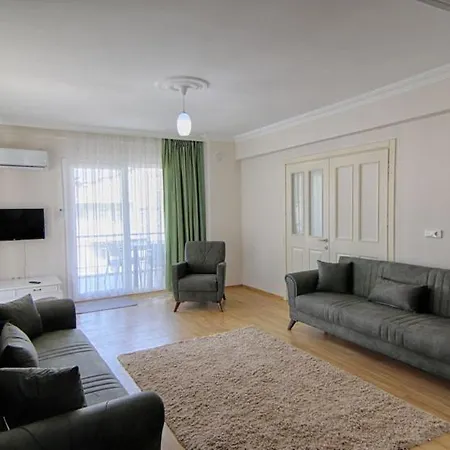 Apartamento Center Cozy By Lookbookholiday Fethiye